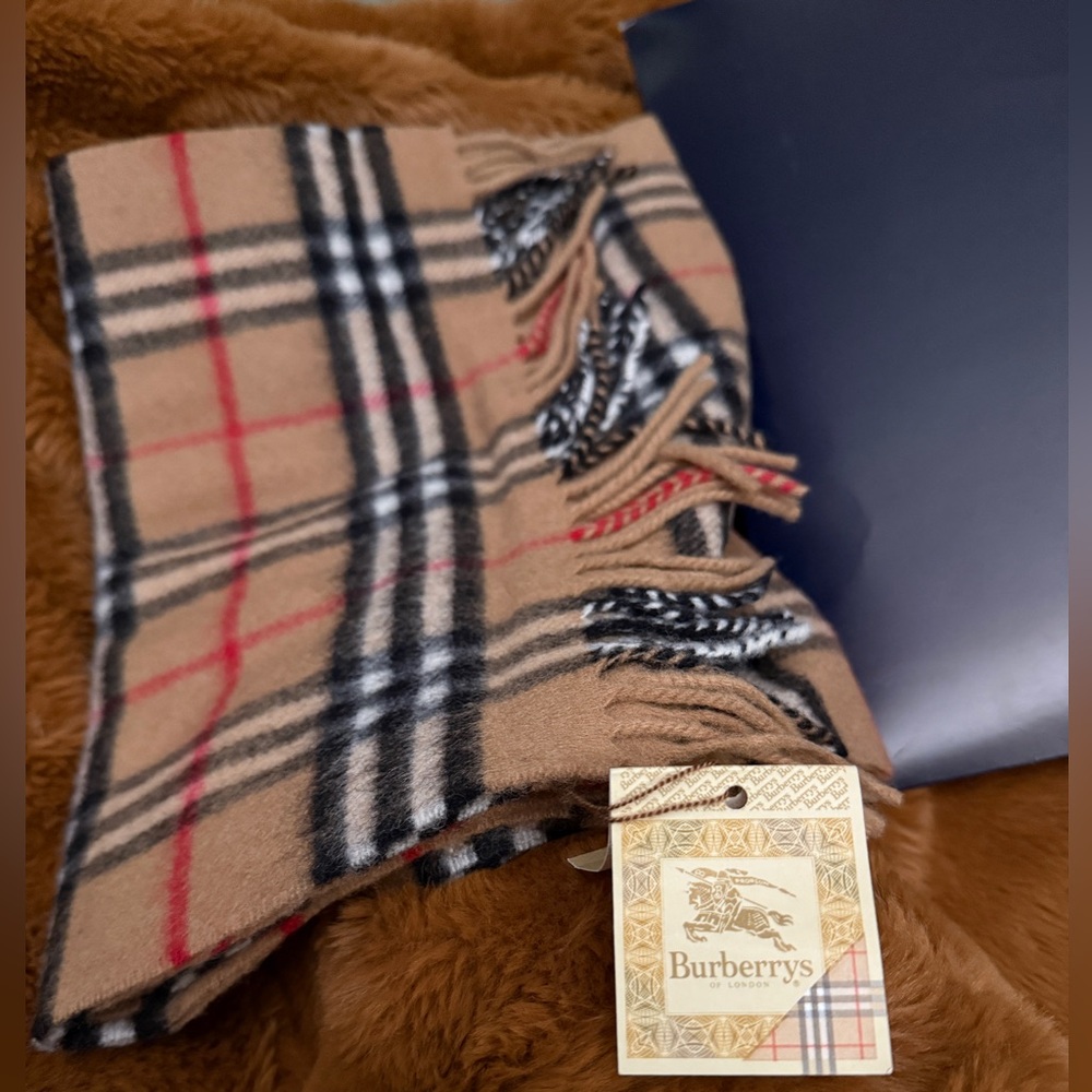 Burberry black and tan scarf